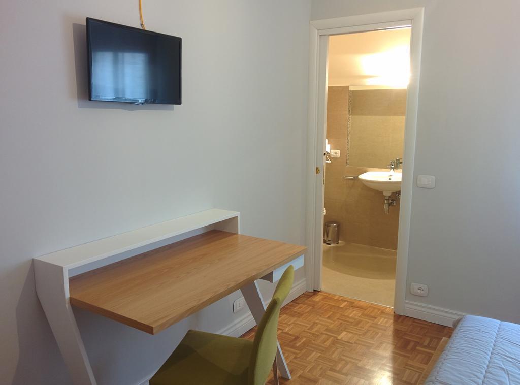 Ciauru Design B&B Messina Ruang foto